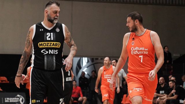 Ratko Varda i Kosta Perović (©Valencia Basket)